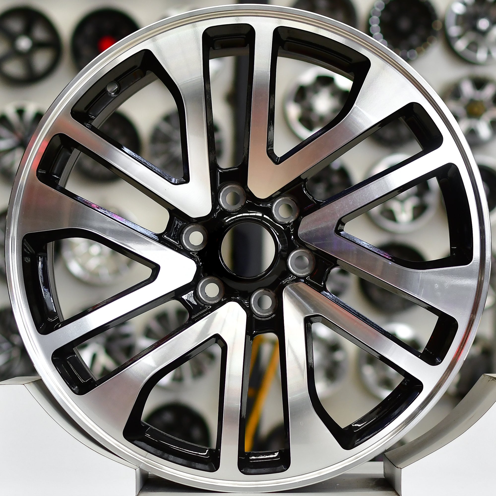 SET DE RINES 18" PARA CAMIONETA