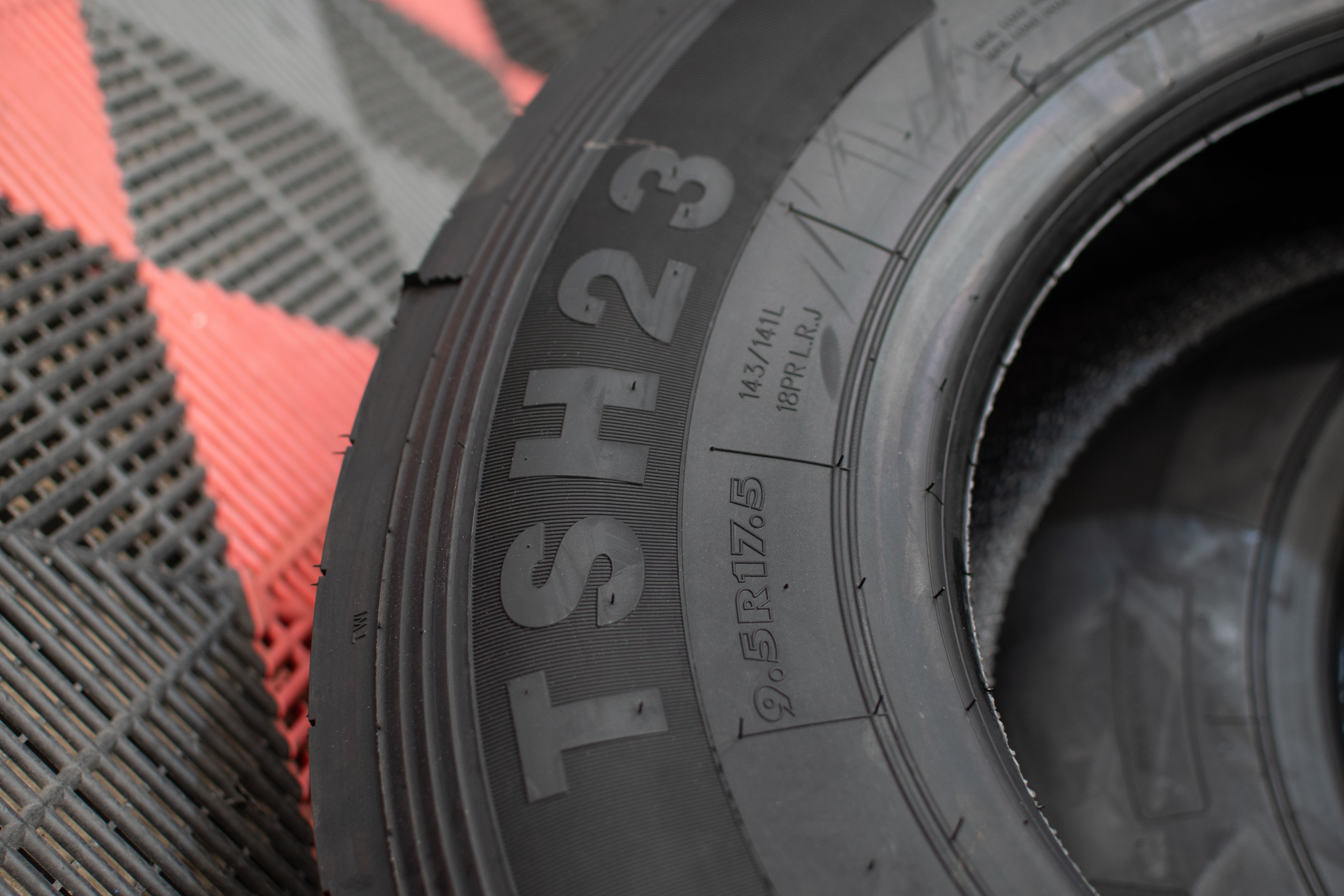 275/80R22.5 TEEREX TSH23 DIRECCIONAL