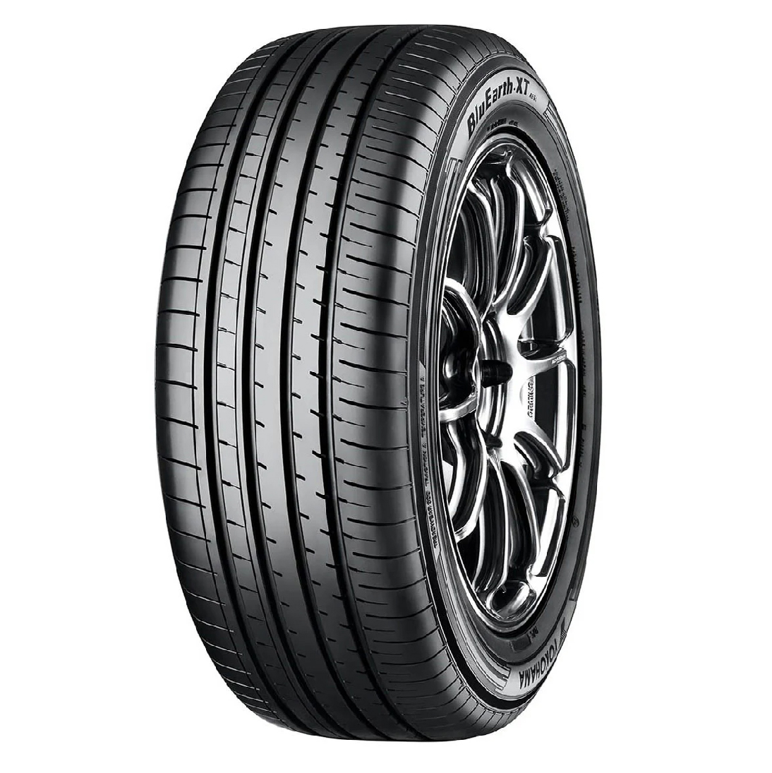 LLANTA 235/55R17 YOKOHAMA AE61