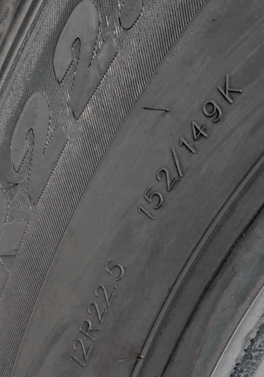 Llanta 12R22.5 Otani OH-312 de tracción M/T 152/149K